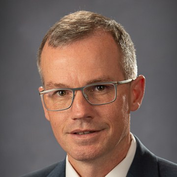 Eric J. Tarr